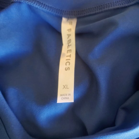 NWT Fabletics Cashel Adjustable L/S Top II - Picture 3 of 6